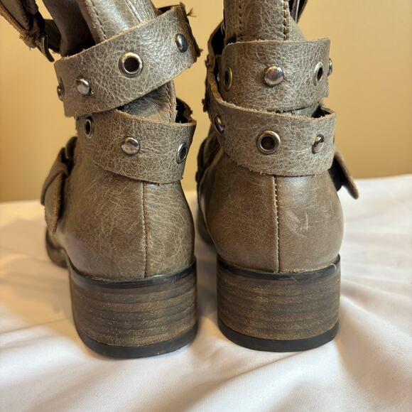 Steve Madden Brown Leather Pull On Buckle Moto Biker Boots Womens Size 7.5 M - Picture 5 of 9